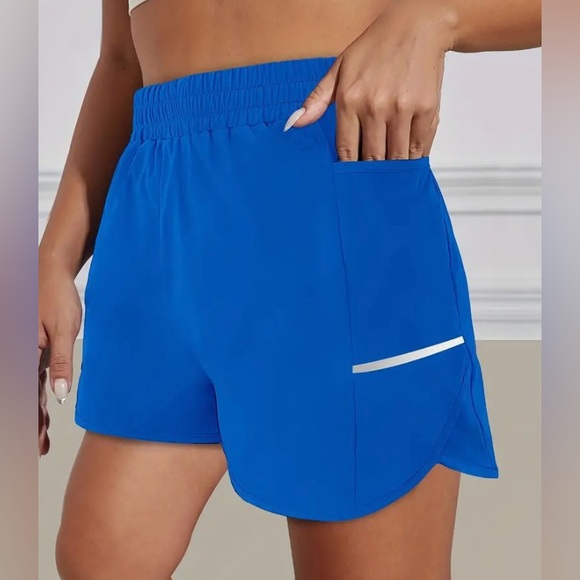 Pants - NWOT Dry Wicking Athletic Shorts Pull On, Size L